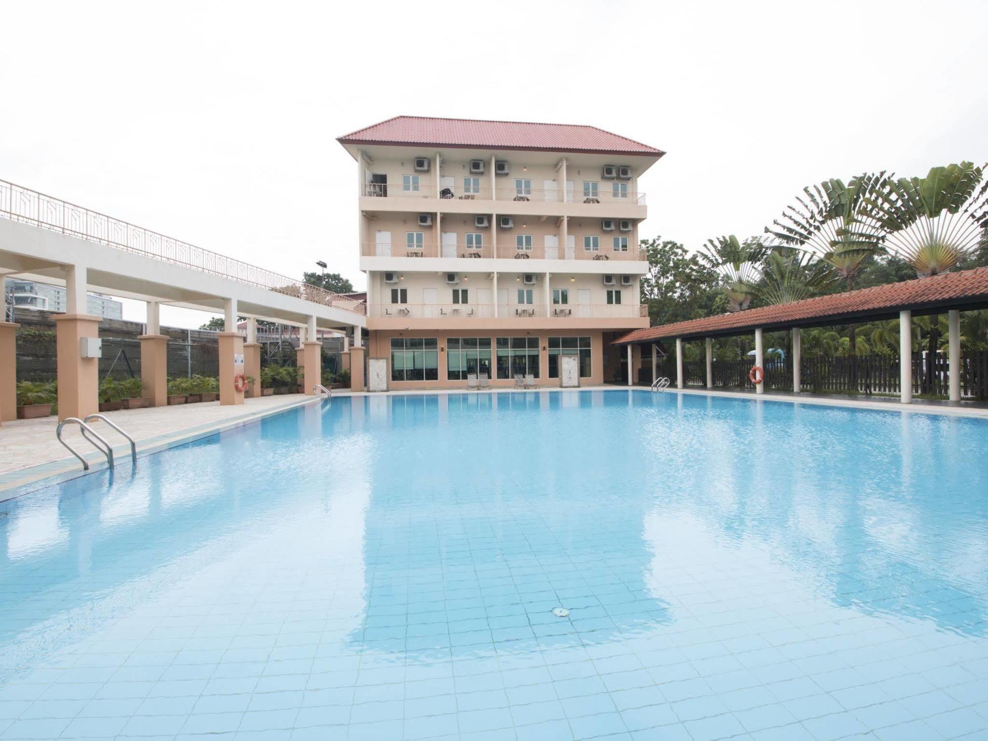 Cove D'Arena Aparthotel Singapore Exterior photo